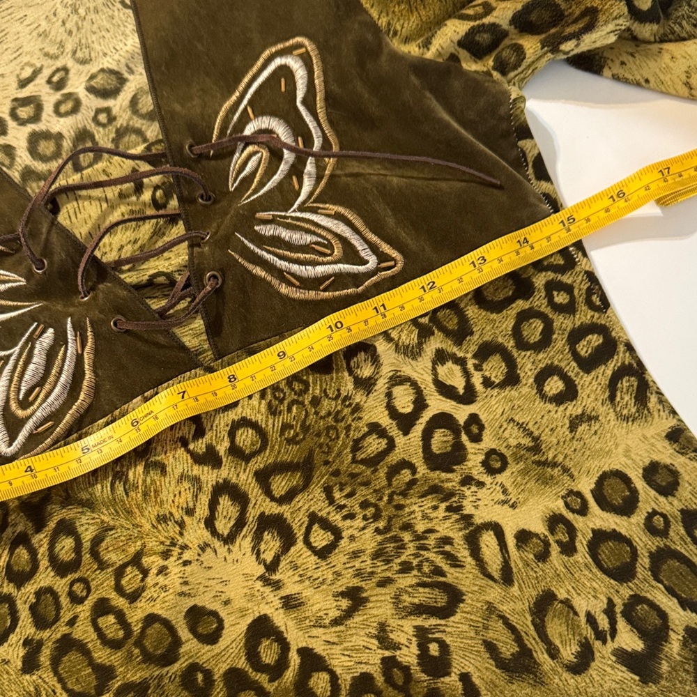 Women’s Y2K Olive Green Animal Print Lace-Up Top with Butterfly Embroidery - Picture 9 of 10